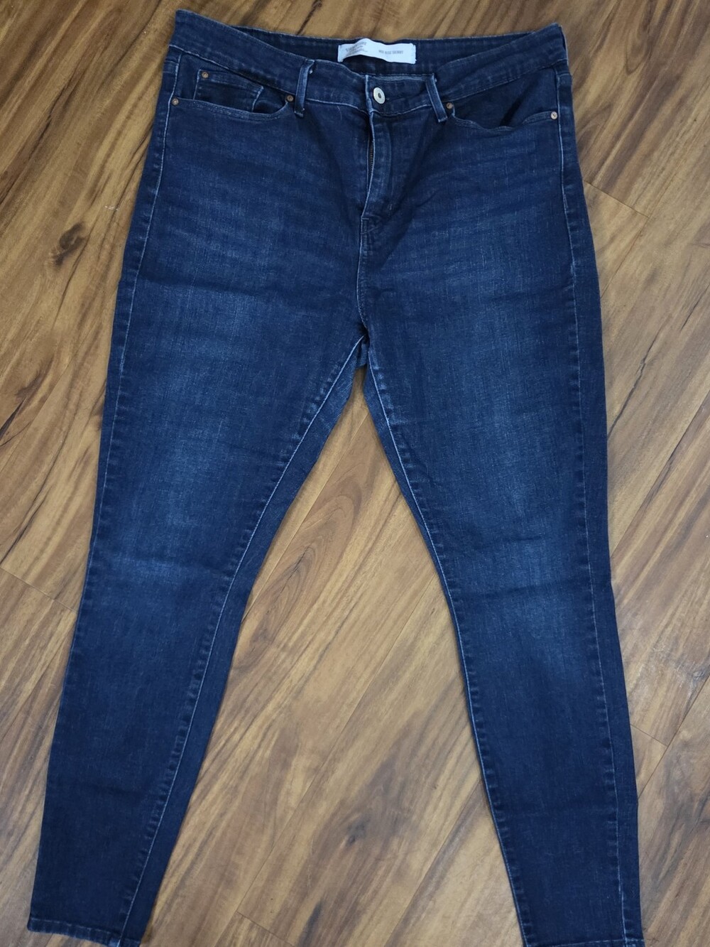 Levi Strauss Signature Mid Rise Skinny Jeans – Dark Wash